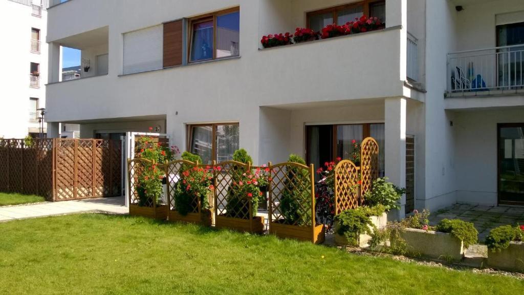 Swinoujscie Platan Patio 2- Berry Apartments 外观 照片